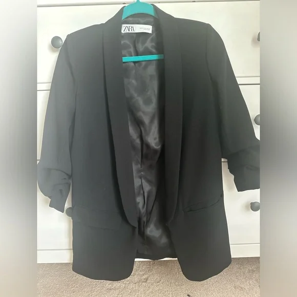 Black blazer - Picture 2 of 7
